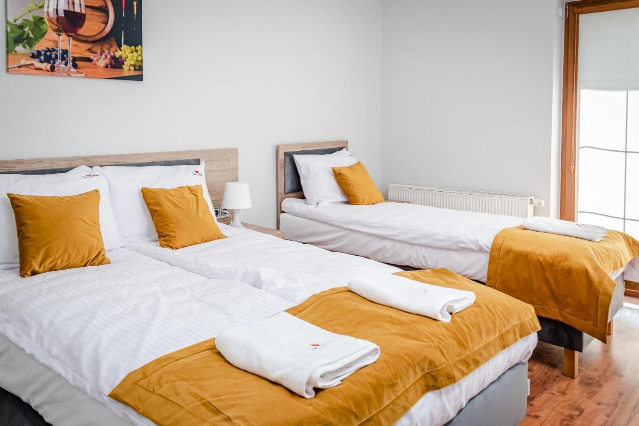 Sun & Wine Hotel Pobierowo Buitenkant foto