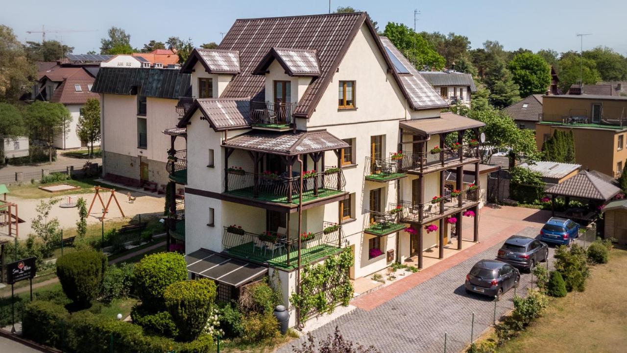 Sun & Wine Hotel Pobierowo Buitenkant foto